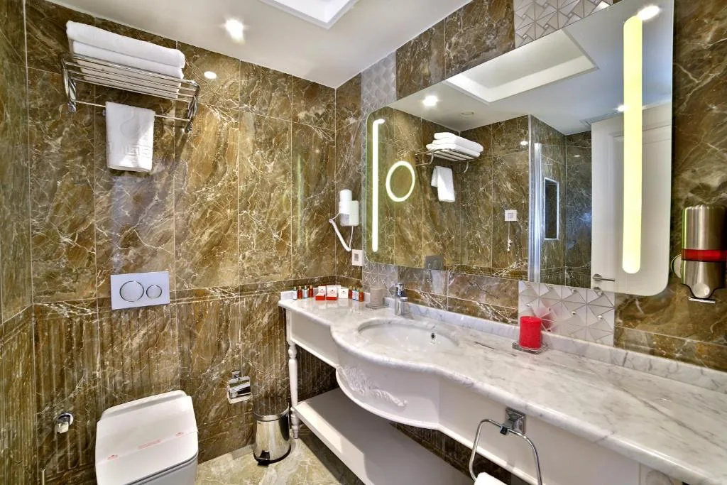 Yılsam Hotel Sultanahmet Aile Junior Süit Deniz Manzaralı Detay