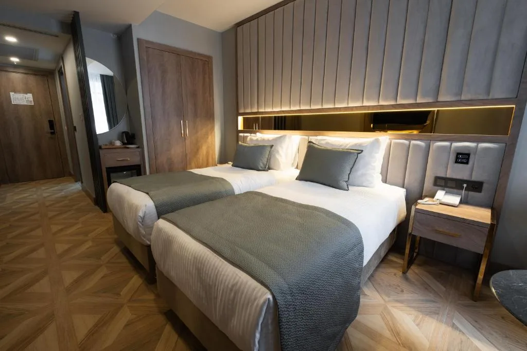 Buke Hotel Bomonti Superior İki Yataklı Oda